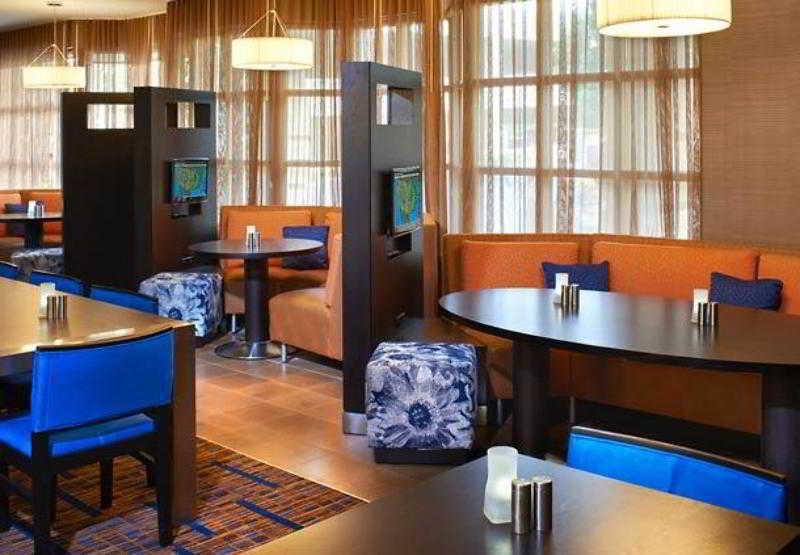 Courtyard Cincinnati Covington Luaran gambar