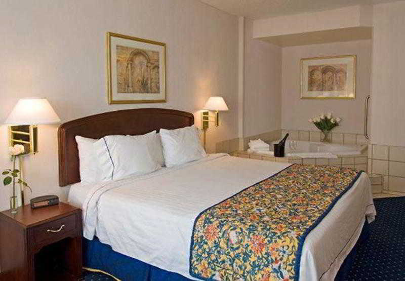 Courtyard Cincinnati Covington Luaran gambar