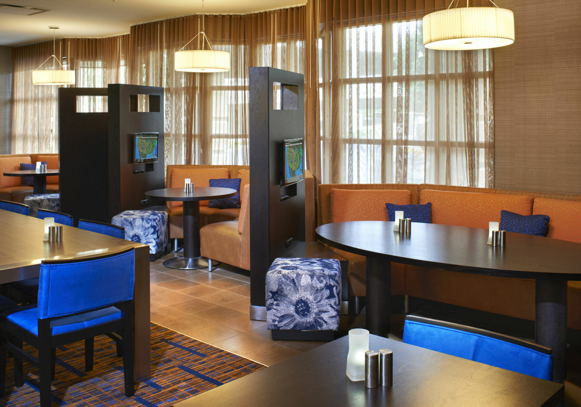 Courtyard Cincinnati Covington Luaran gambar